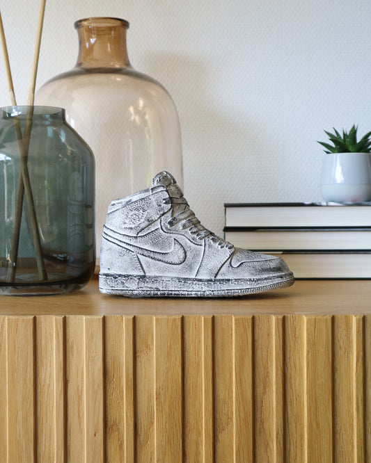 Jordan 1 Planter (Black/White)